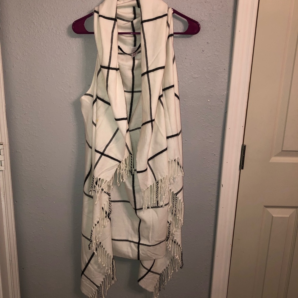 Sweater vest